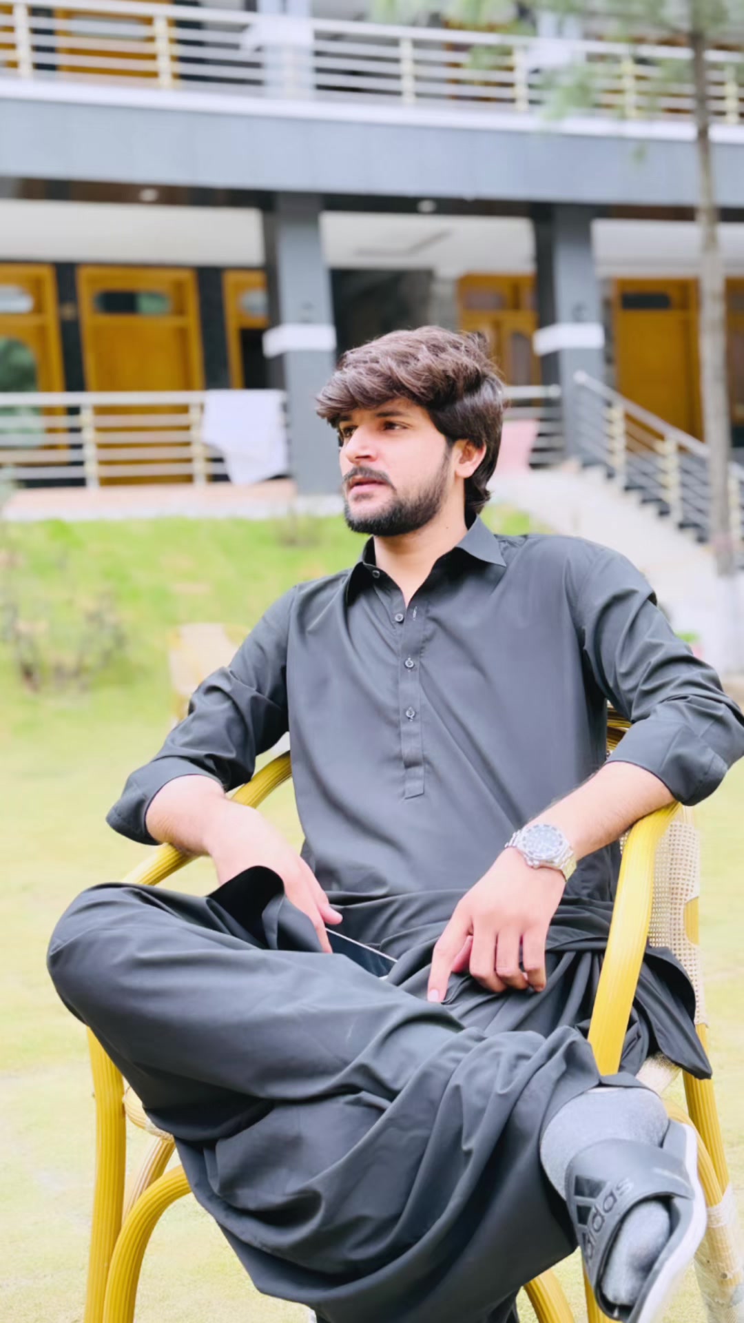 @Muzzamil Deenari🐎