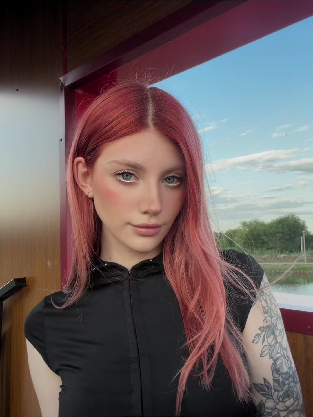 @✭