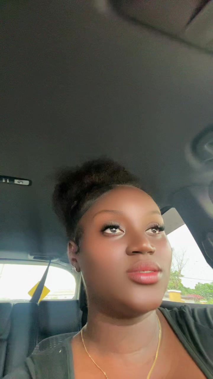@Shæ💞