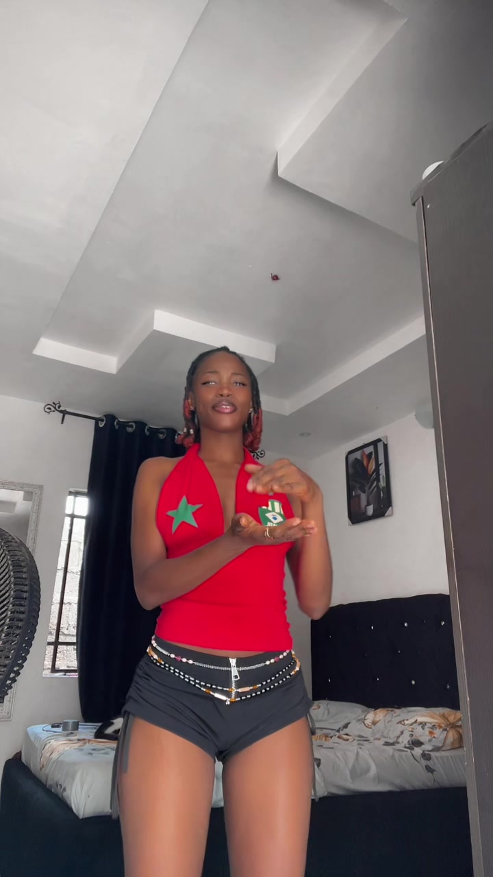 @petitesimbi