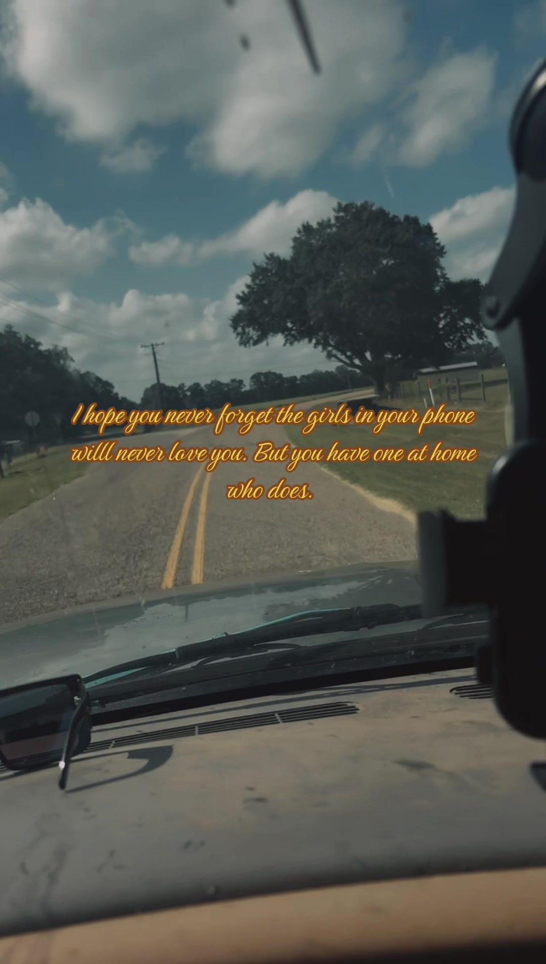 @Rae 💙🔥