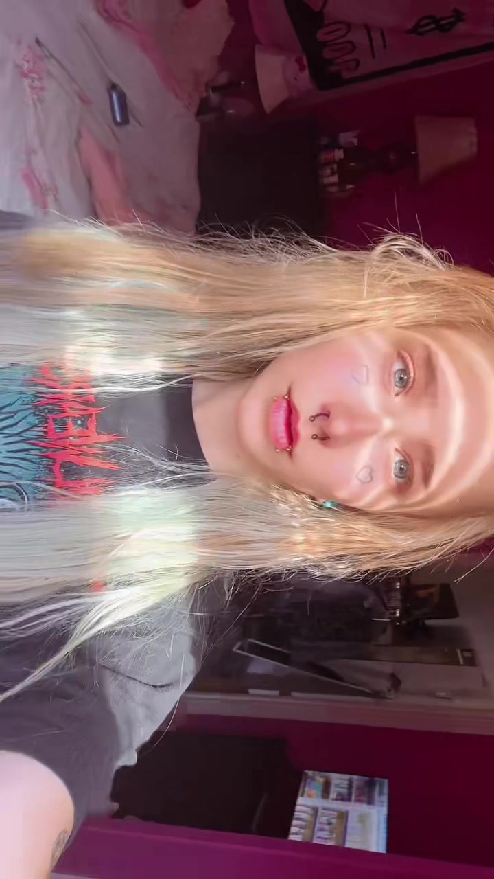 @Gothic Hippie