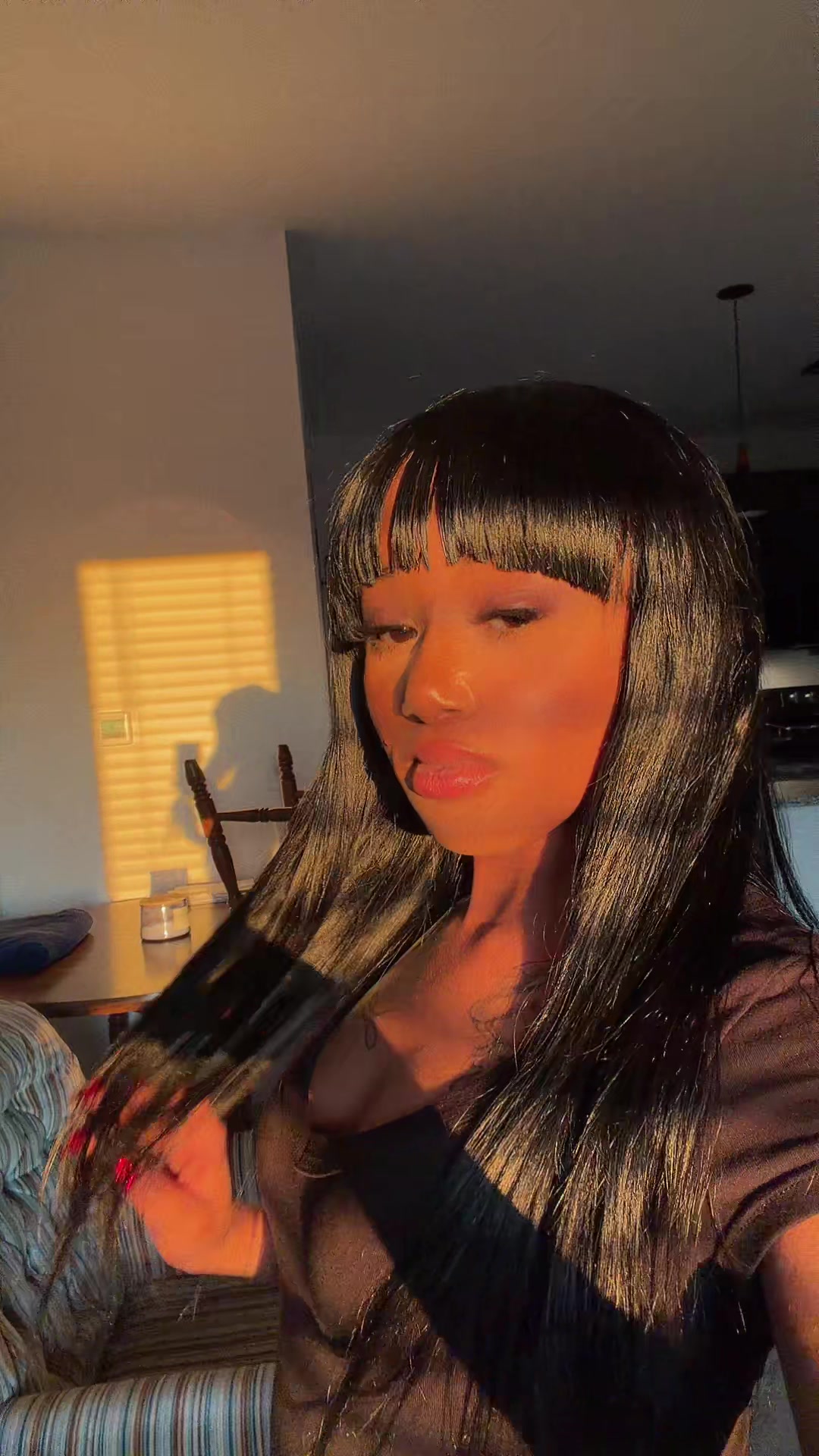 @LADY7