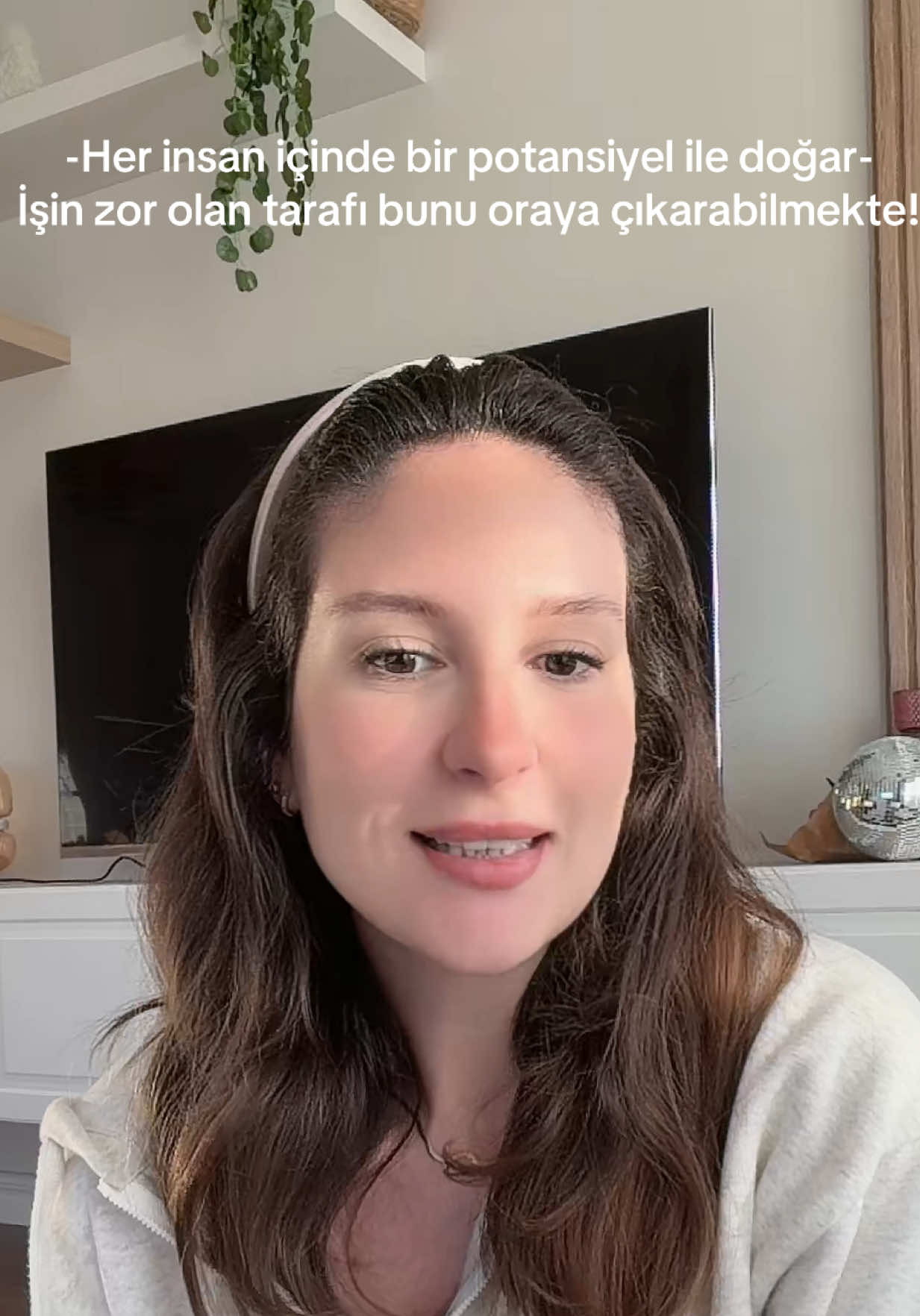 @gozdeeloves