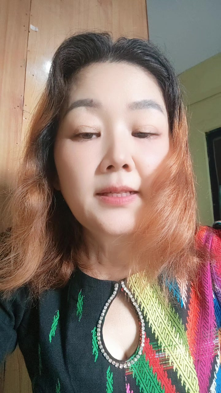 @Kachin Lady đđđ