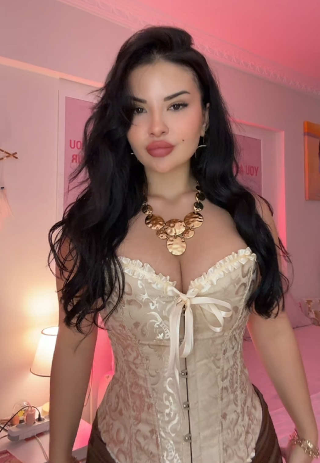 @yeliizdemiirr