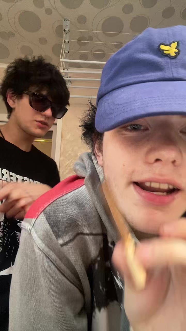 @qwenzzouren