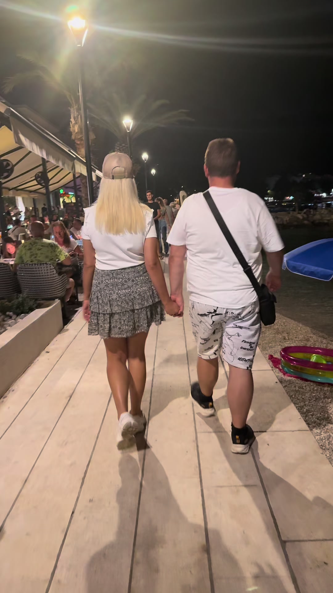 @Obična žena
