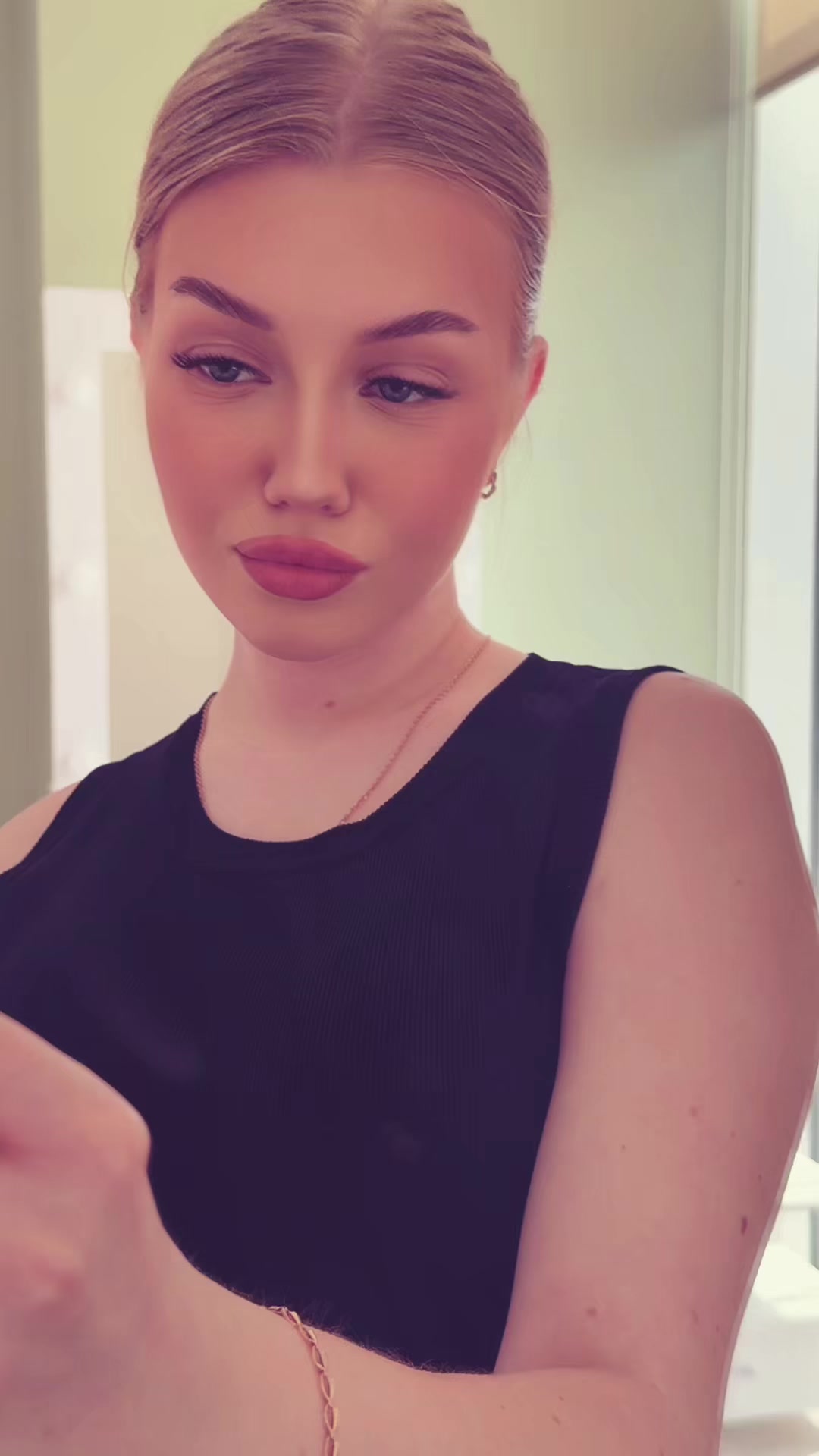 @mikova