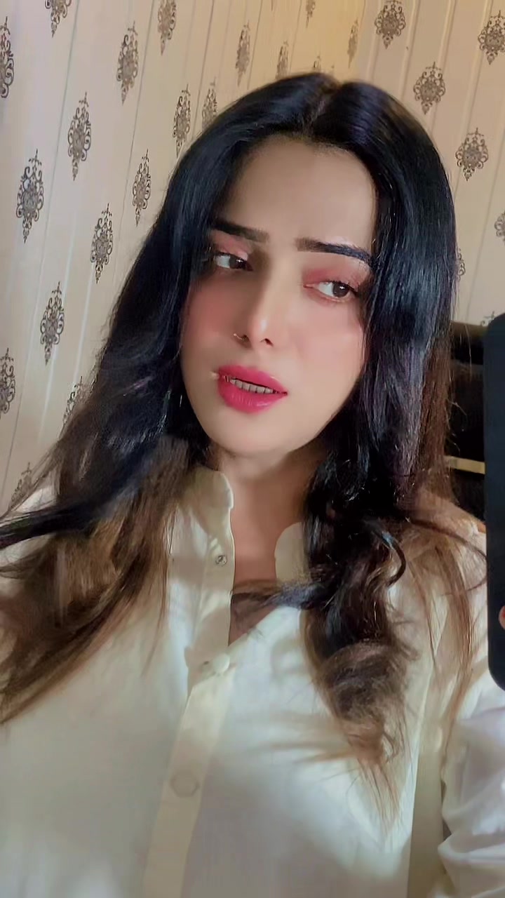 @🌺SABA SHAH🌺