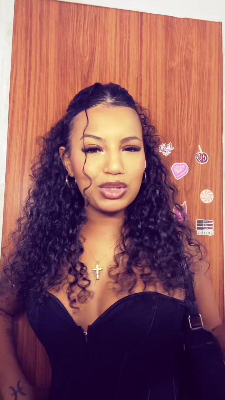 @layza 🌟