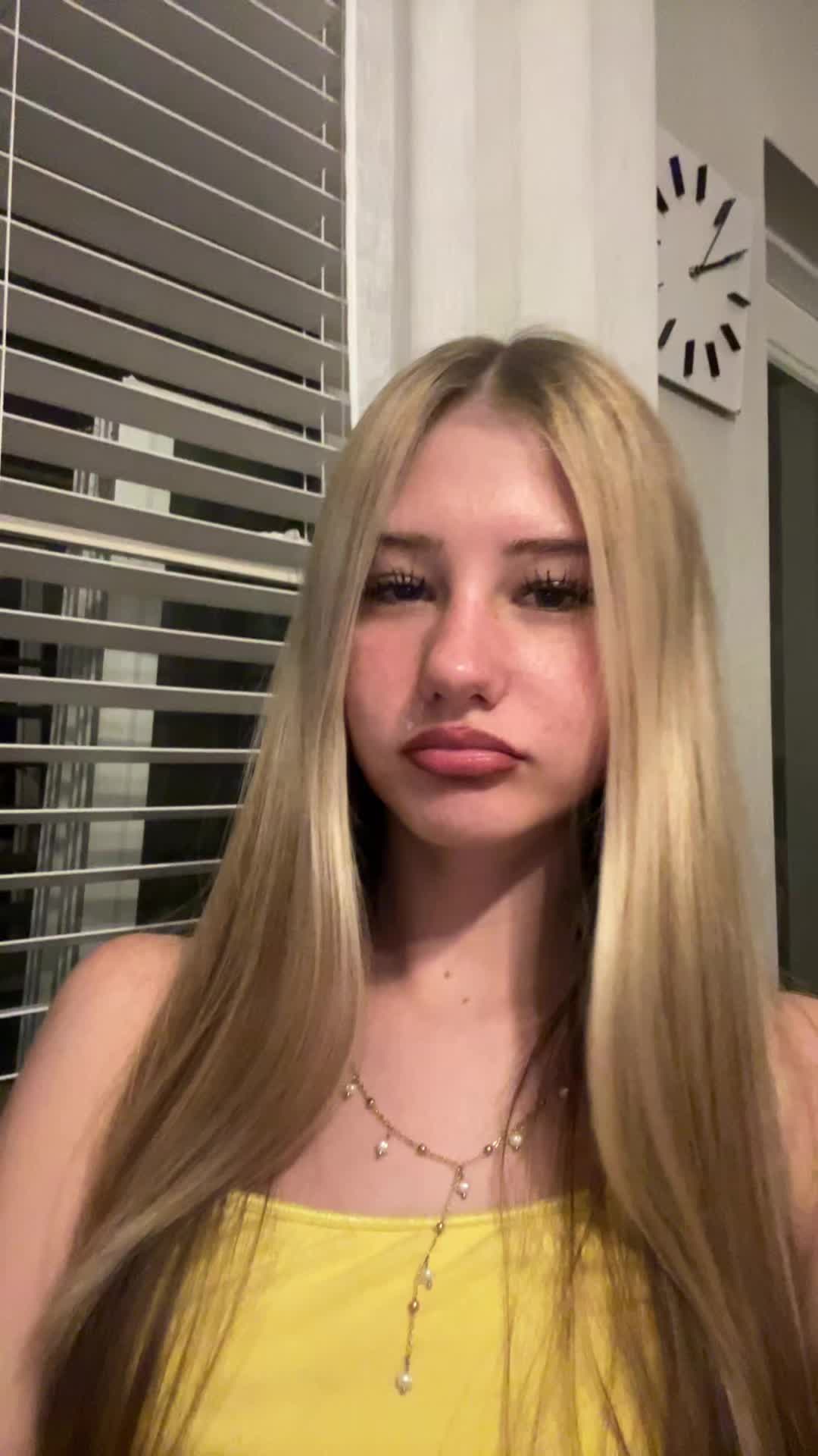 @isabella dimov