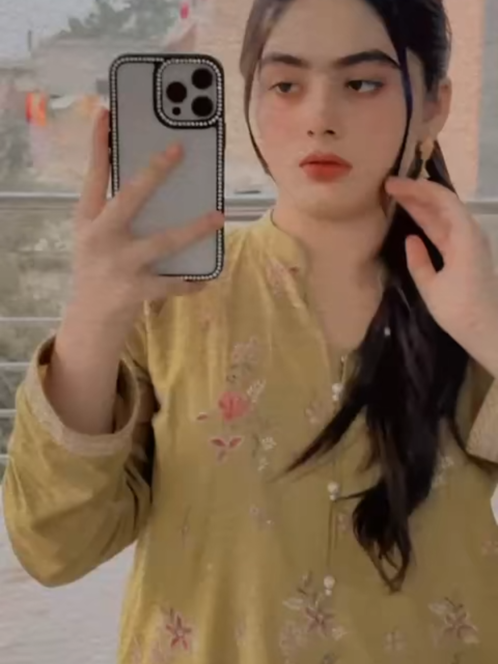 @pinky Khan