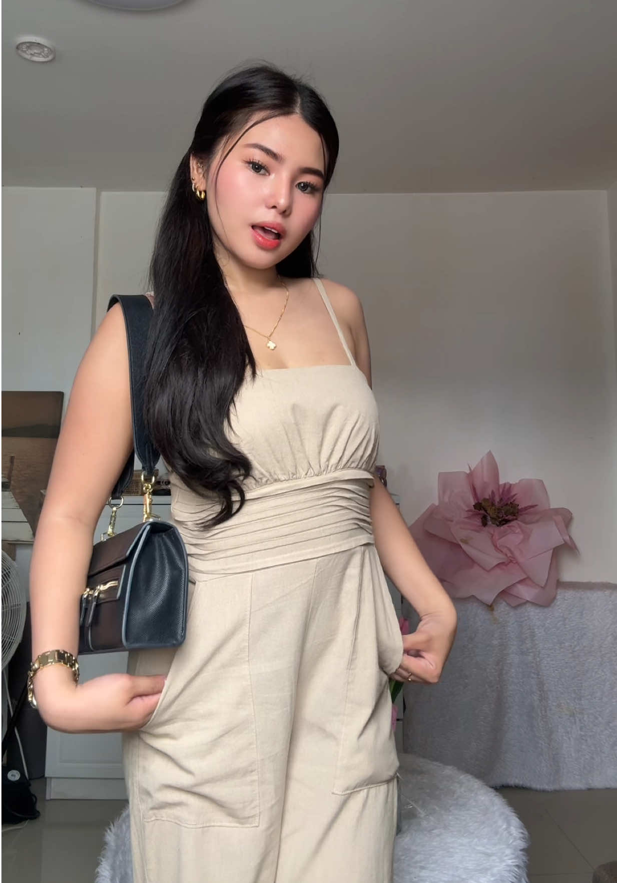 @Ella Ang