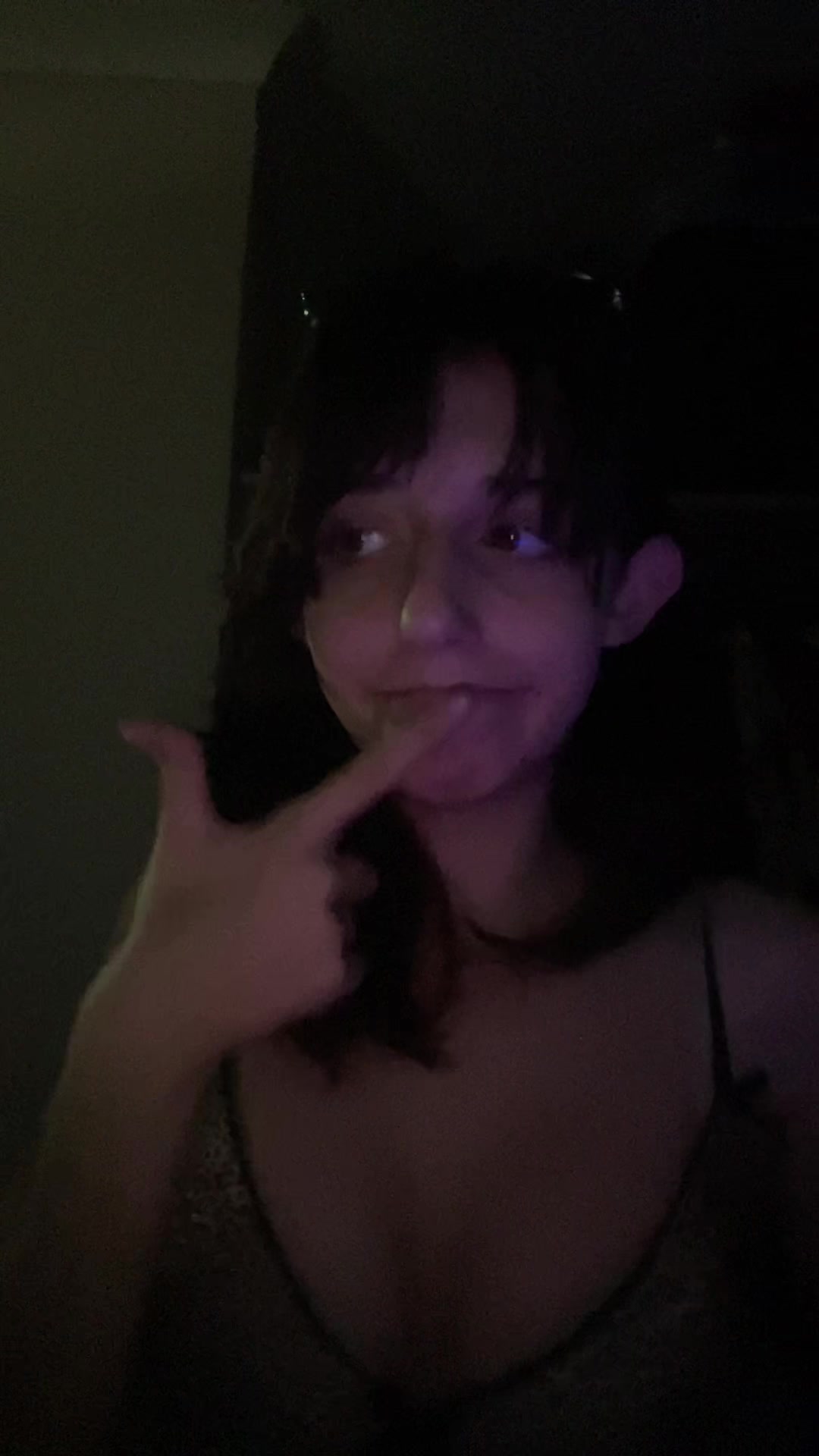 @ellieee