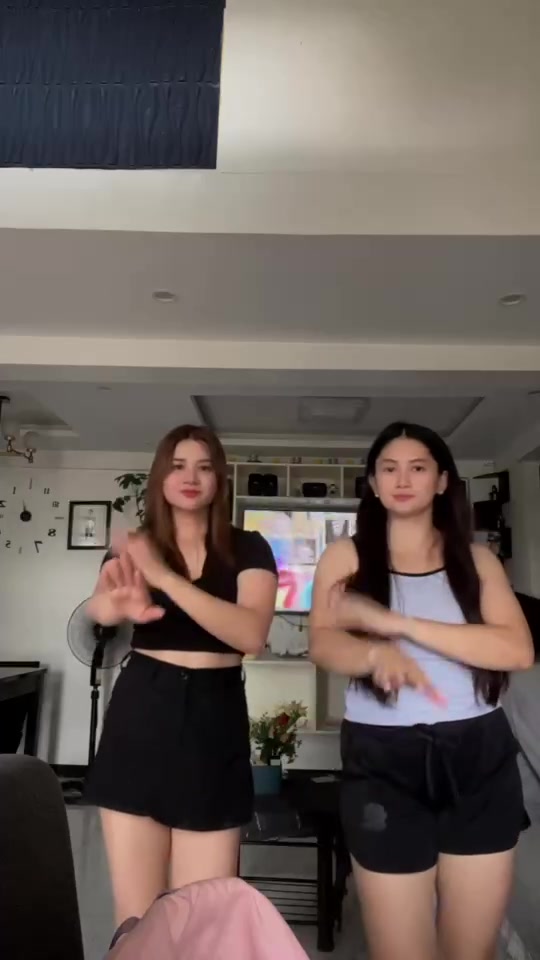 @Ms. Ilonggaaa😍