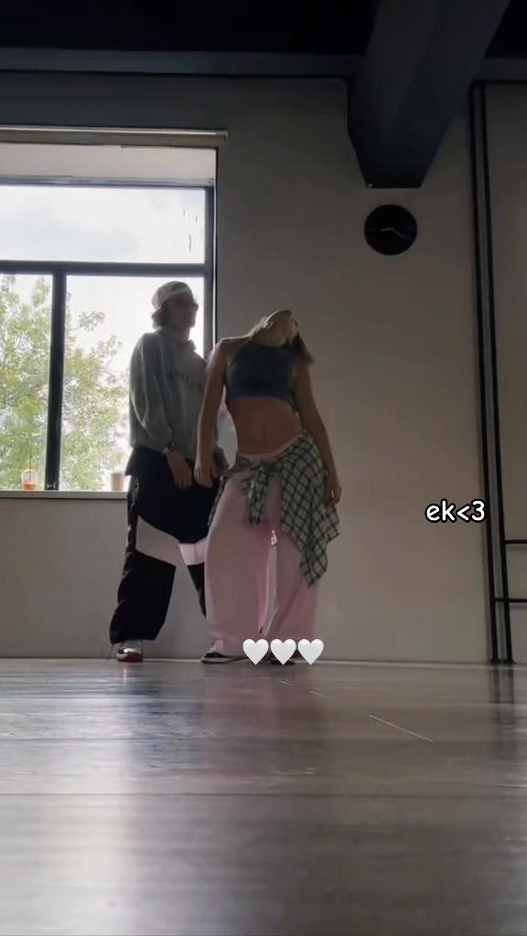 @𝒍𝒆𝒓𝒛𝒉𝒊𝒙𝒔♡