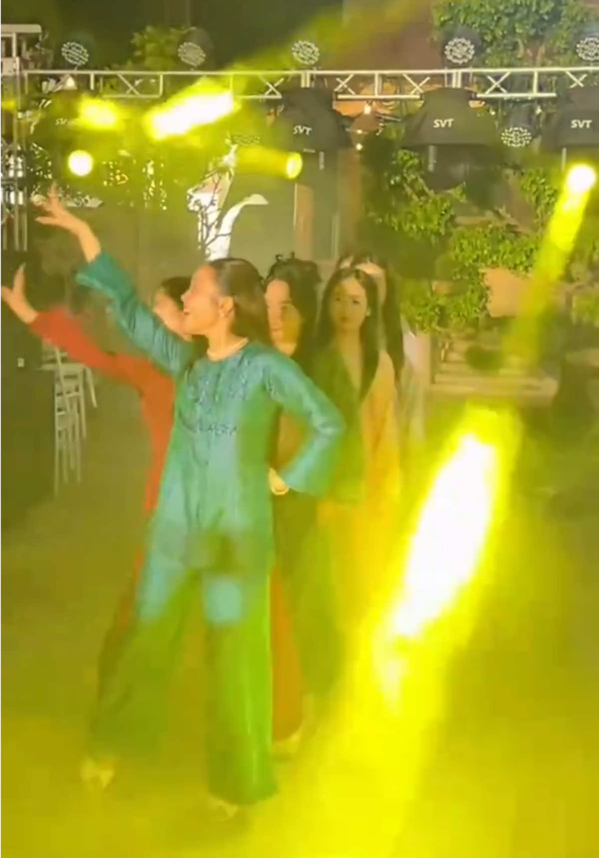 @ĐẶNG LIỀN Lighting Show
