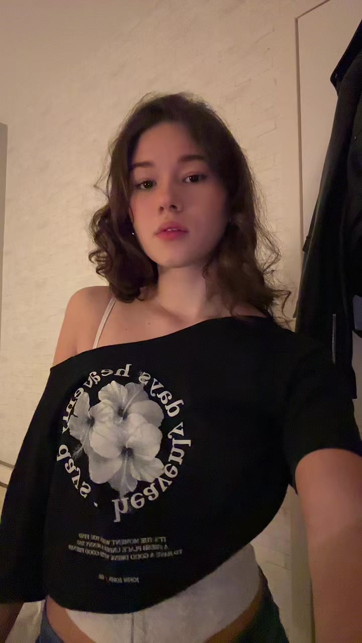 @𝒻𝓁ℴ𝓇𝒶 ✾