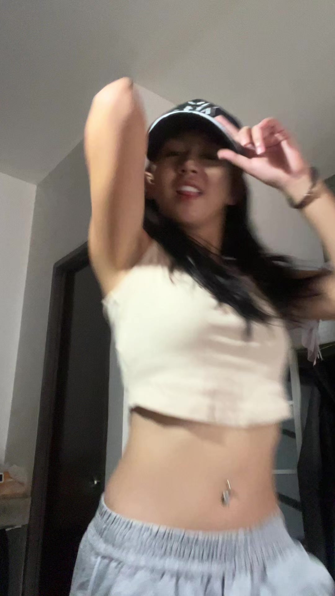 @Elleistn