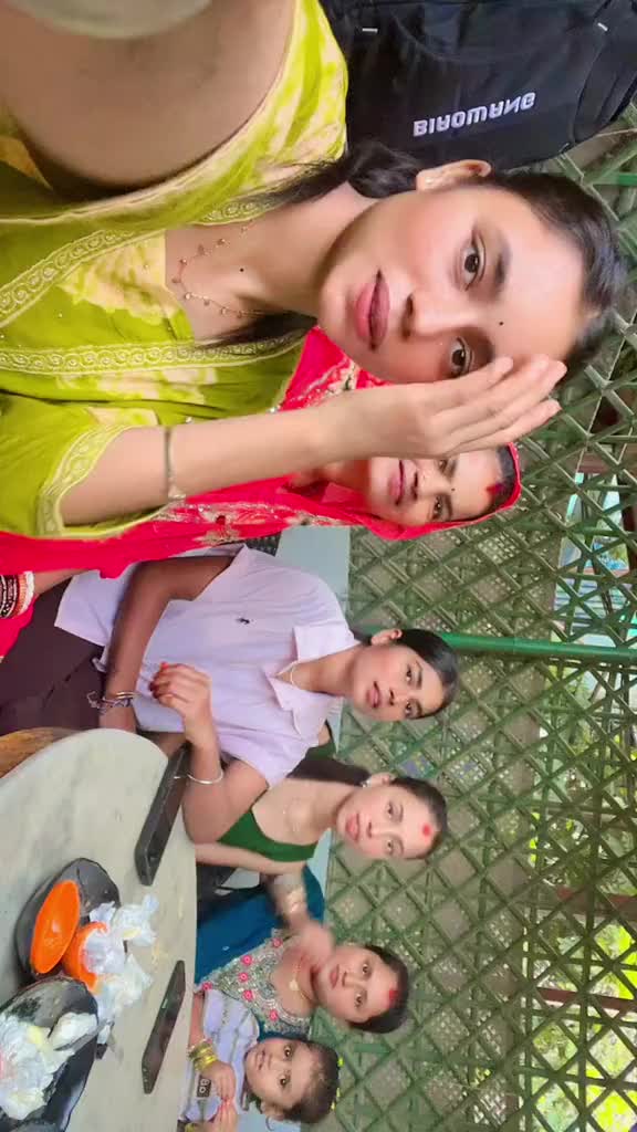 @꧁༒❣️Ree_yuu Mandal❣️༒꧂