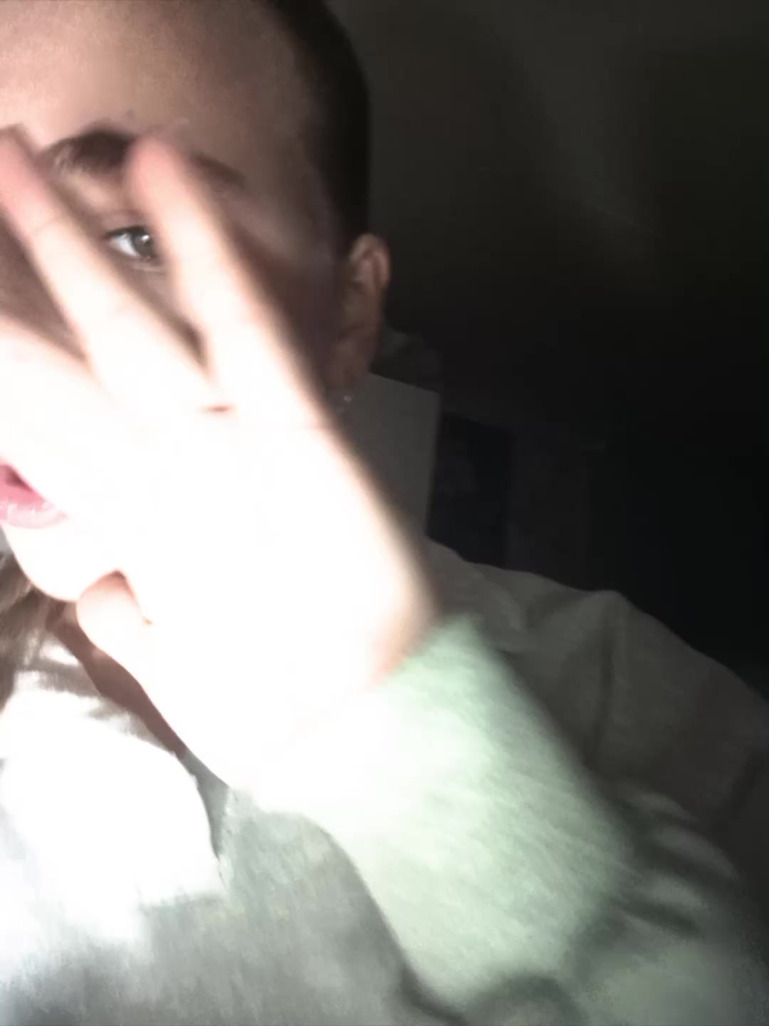 @хз чё