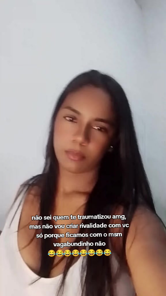 @scarlett_Estefane