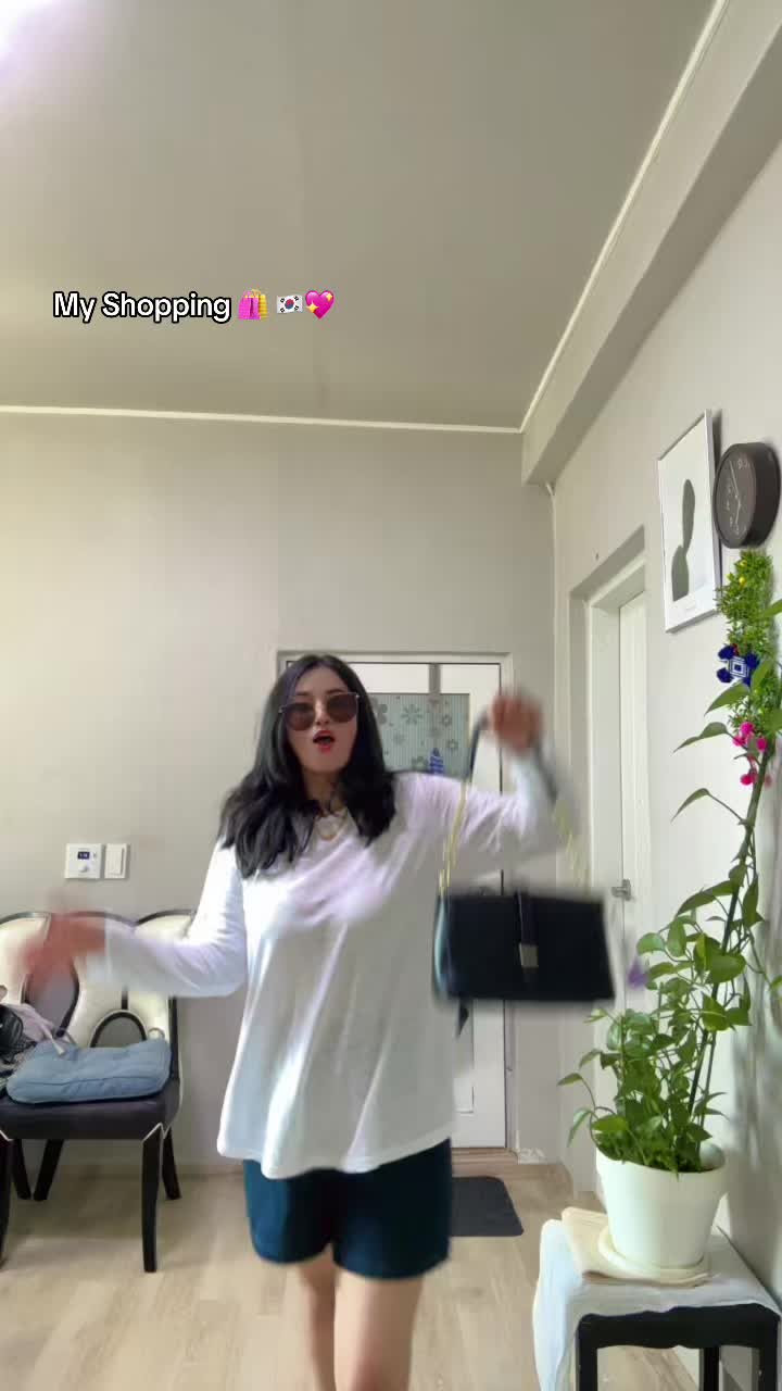 @Anuska neupane🇰🇷