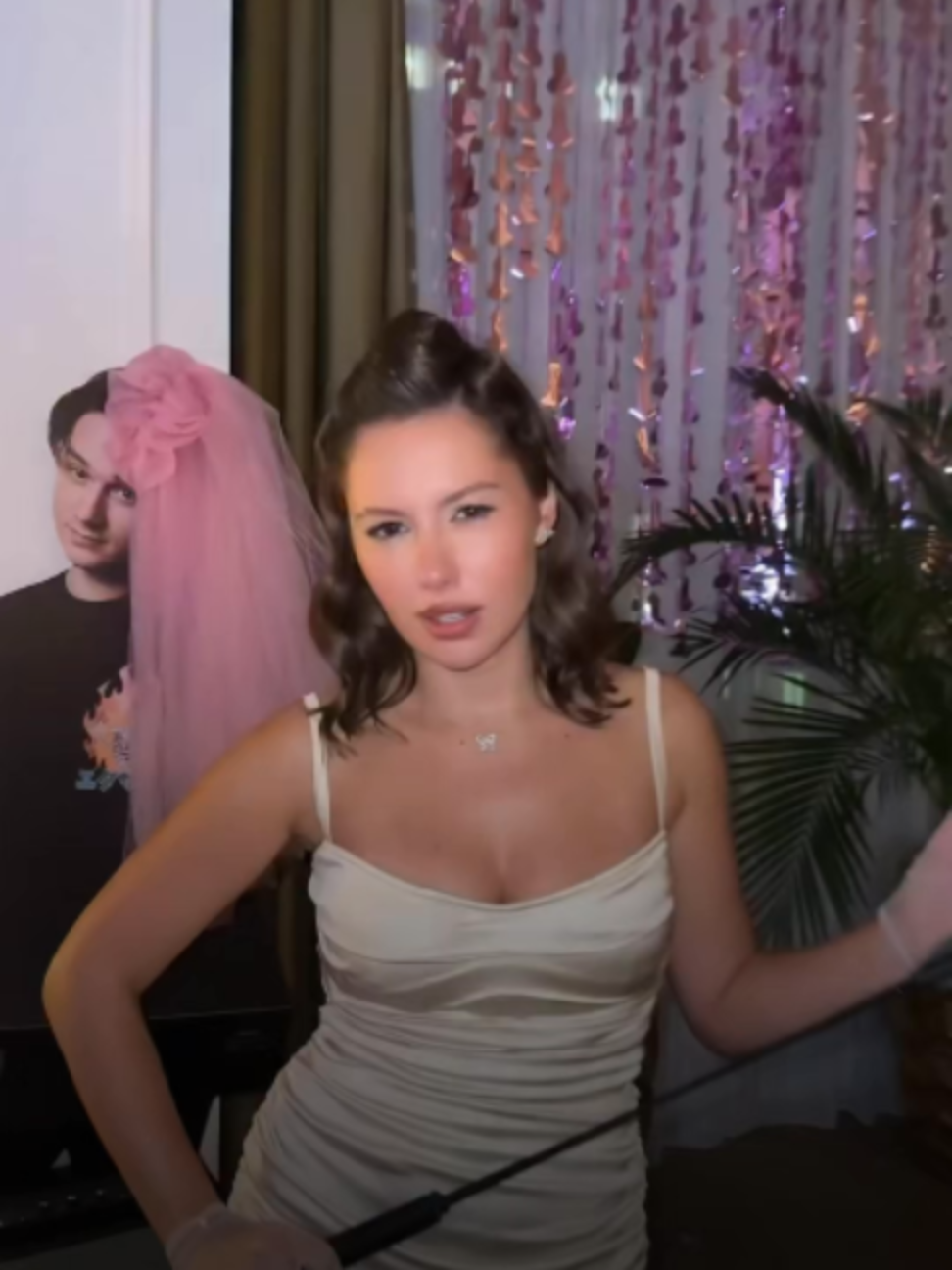 @Зум
