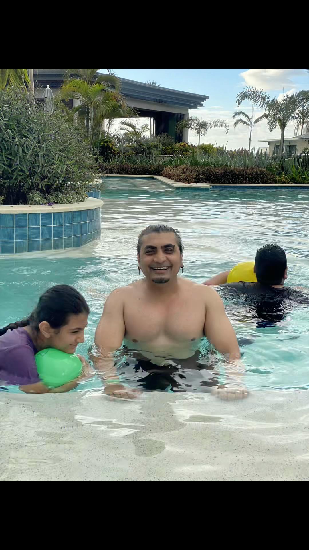 @navneel_sharma