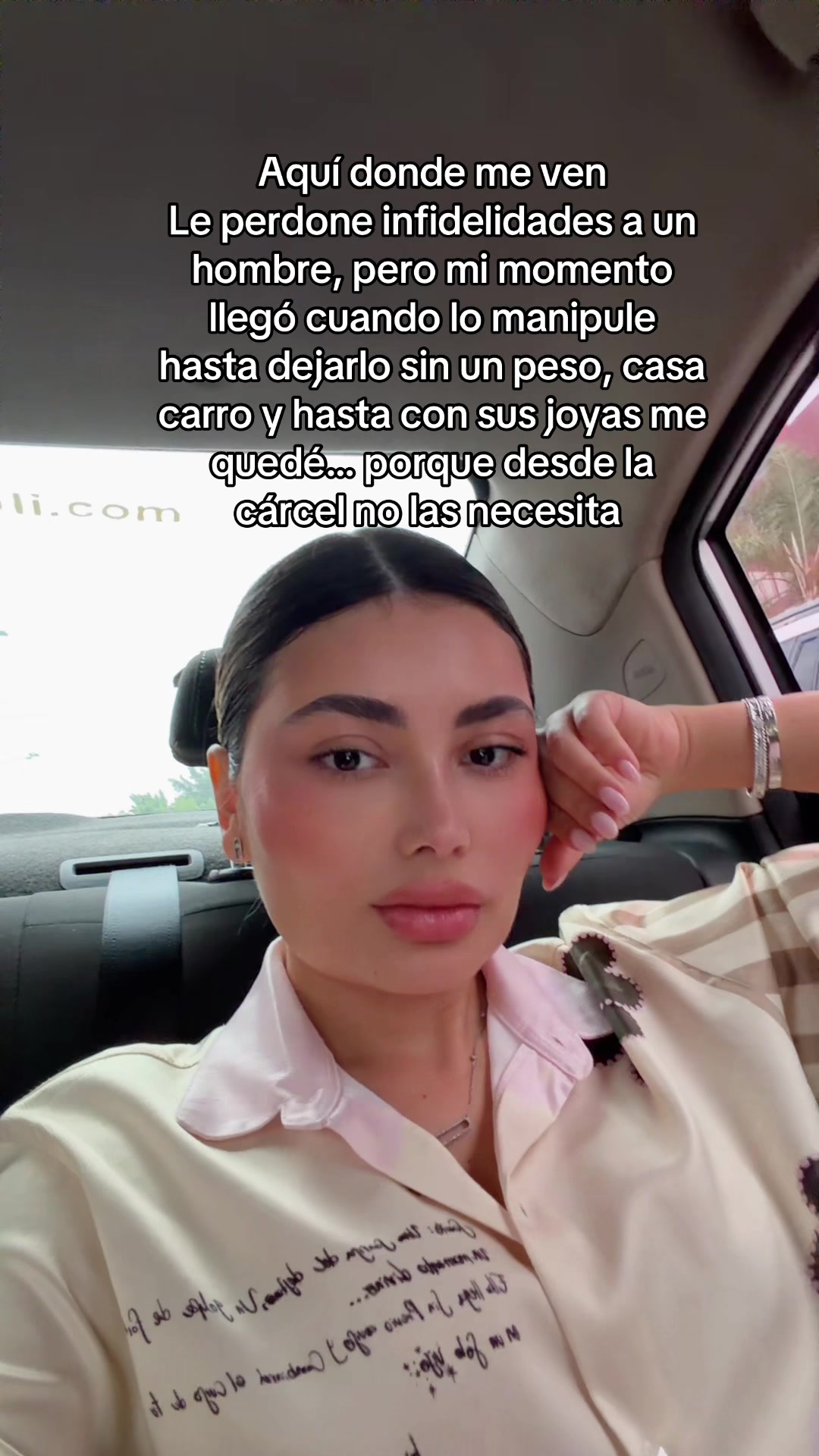 @Dra Dani López g