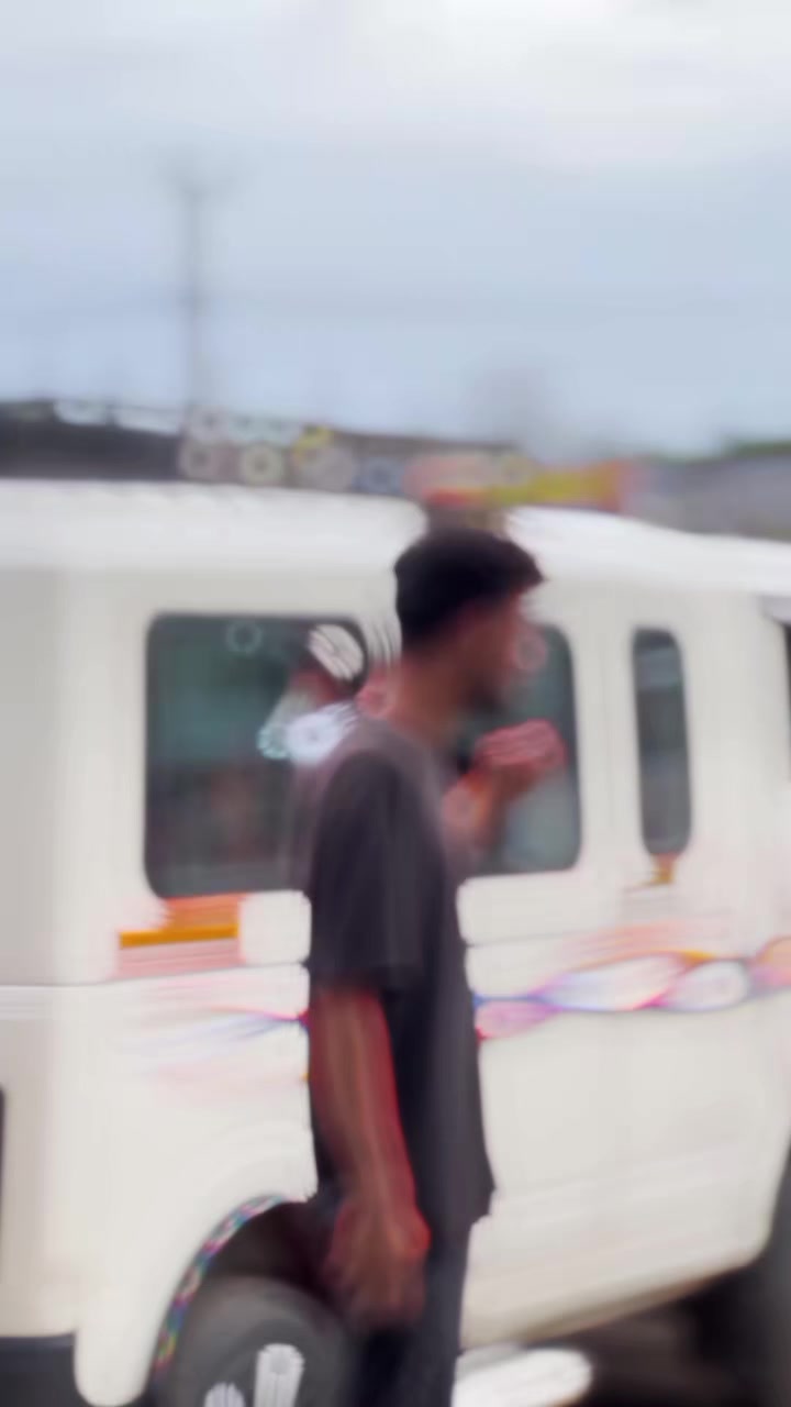 @👻