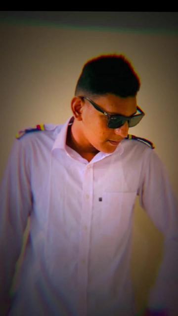 @[{(-_-)}[bad boy]{(-_-)★}]