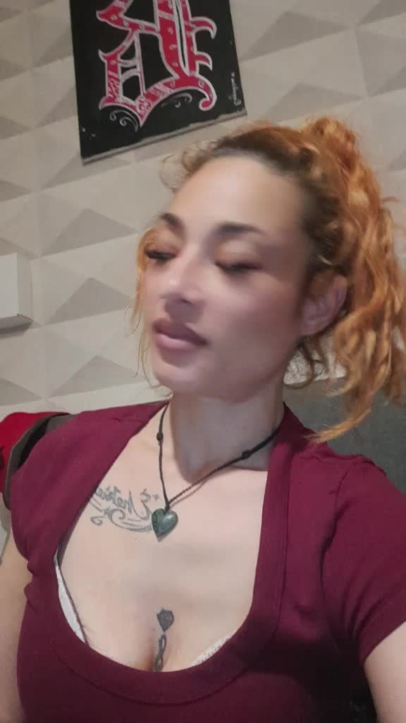 @HiimynamesBee🐝