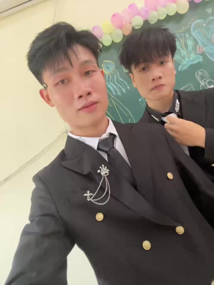 @Minh Kh&aacute;nh 🤡