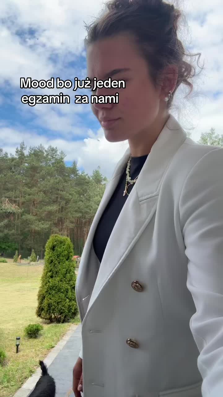 @user8321056702