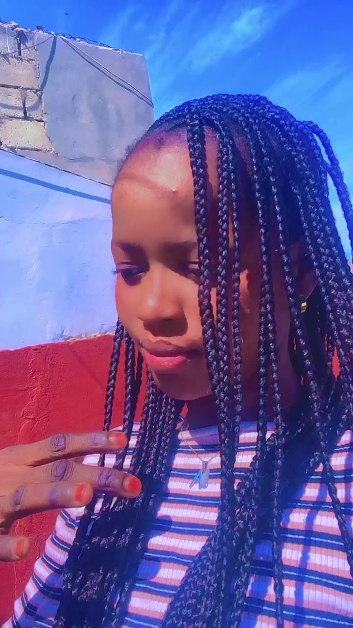 @ayoungom44