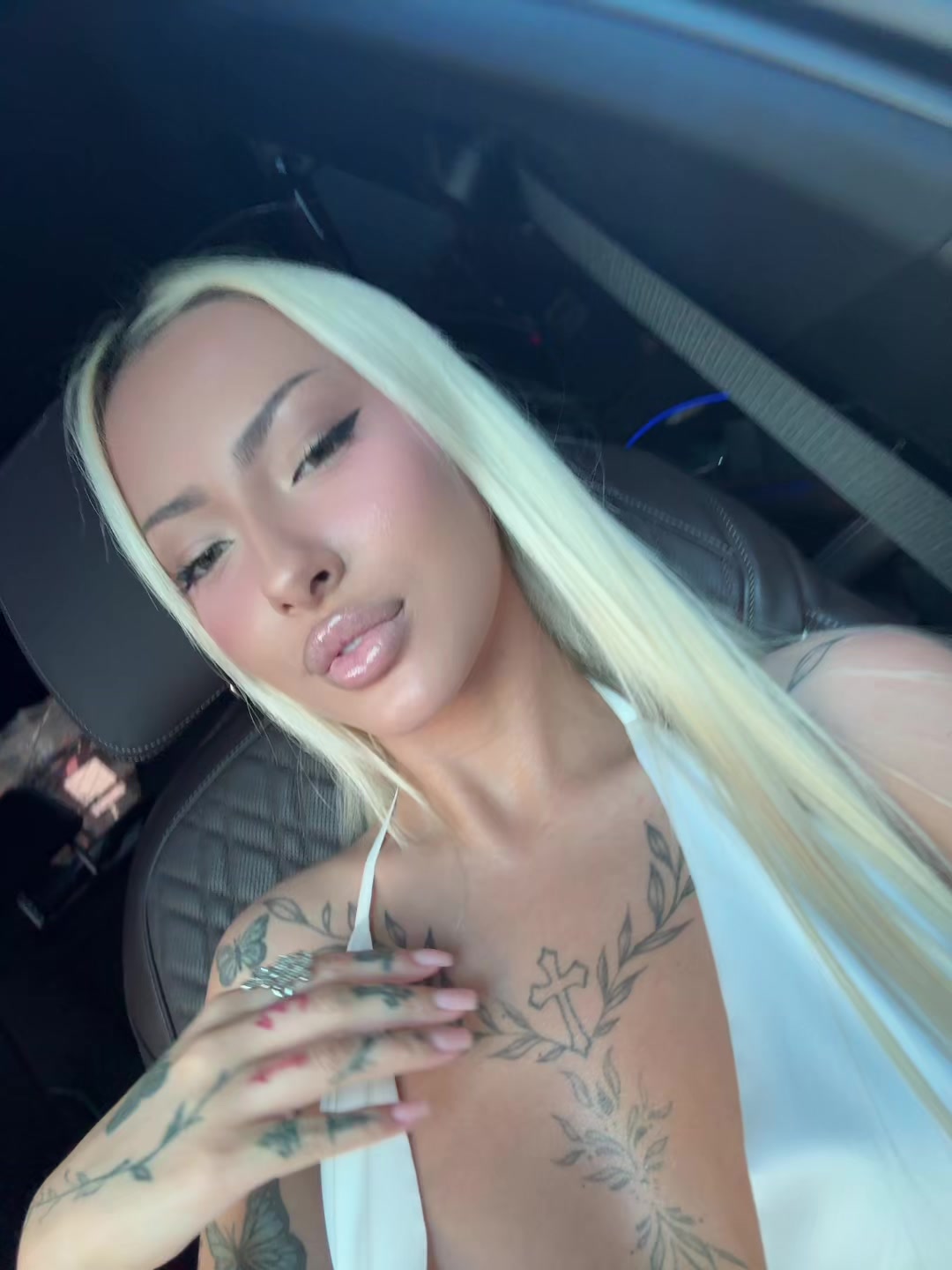 @milkerrykitty