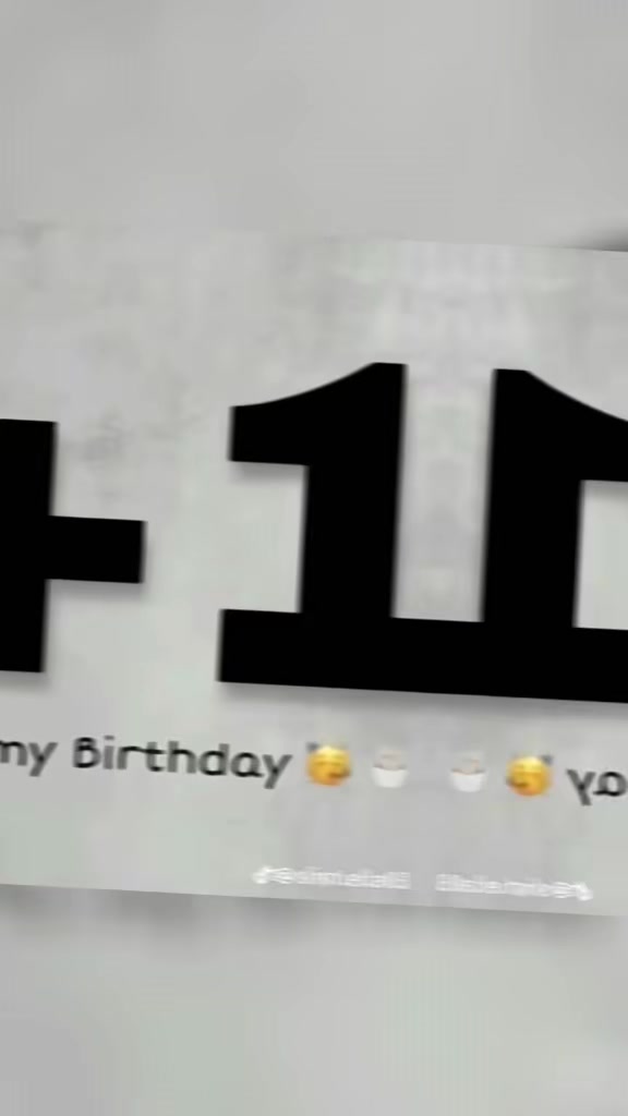 @Briana🦋