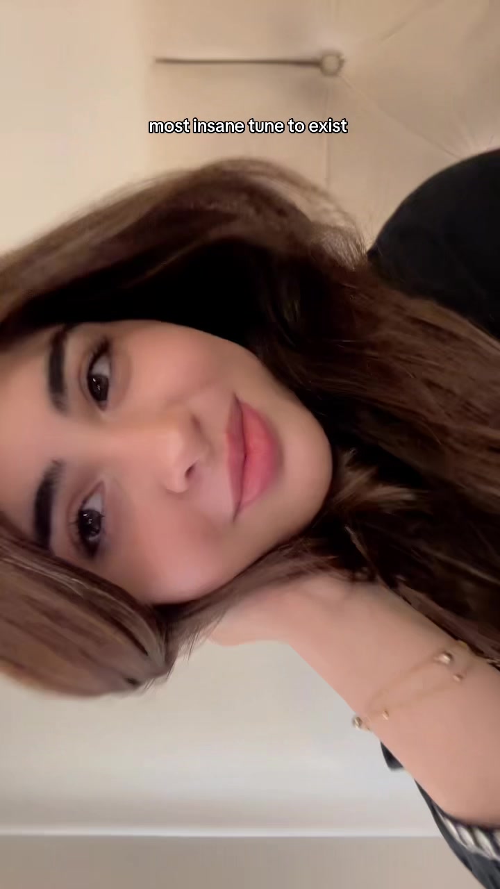 @Maham🧋