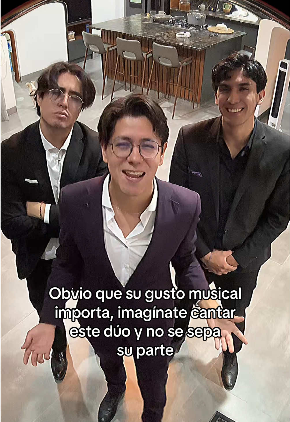 @MELANC&Oacute;LICOS AN&Oacute;NIMOS ⛈️