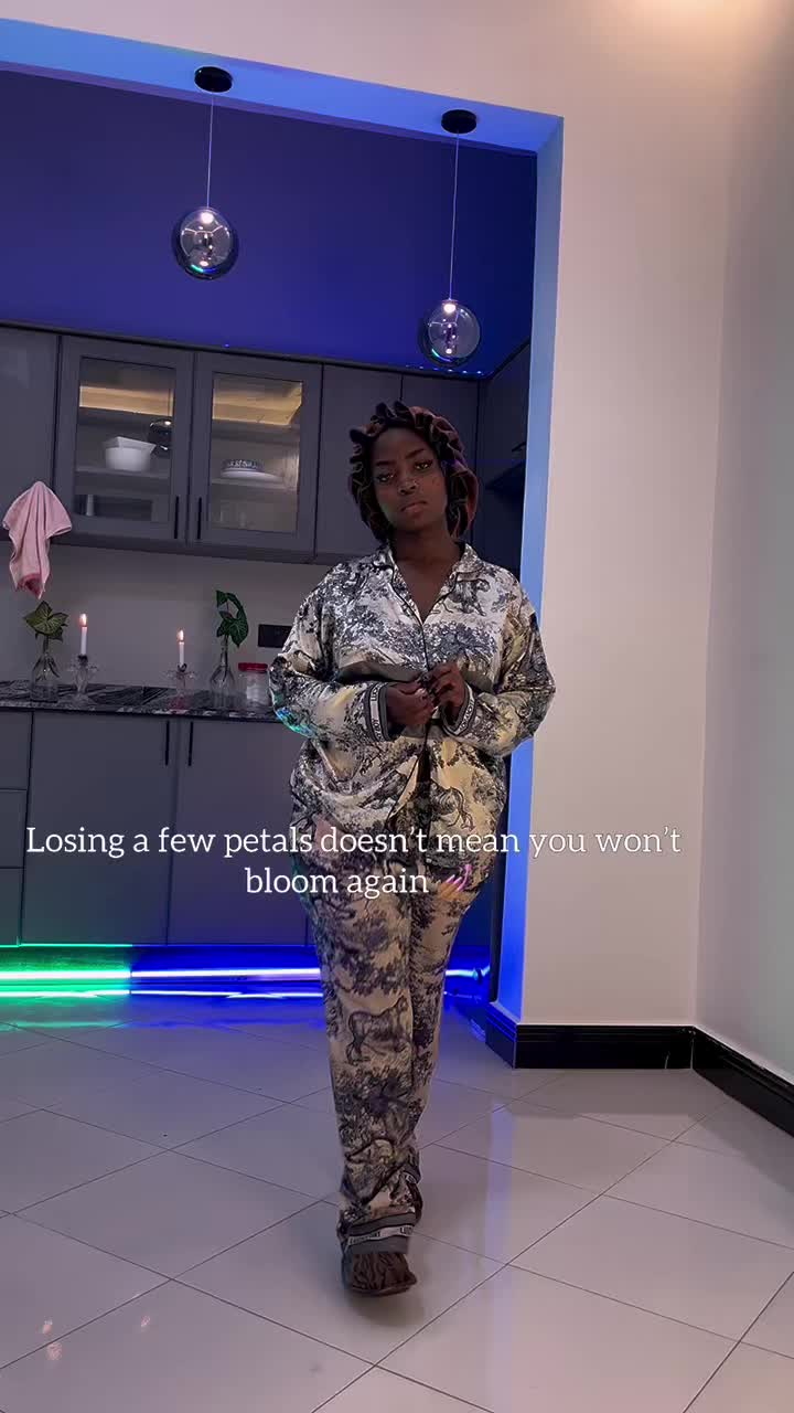 @Pretty Nicole Official🎼💫🎶🦋