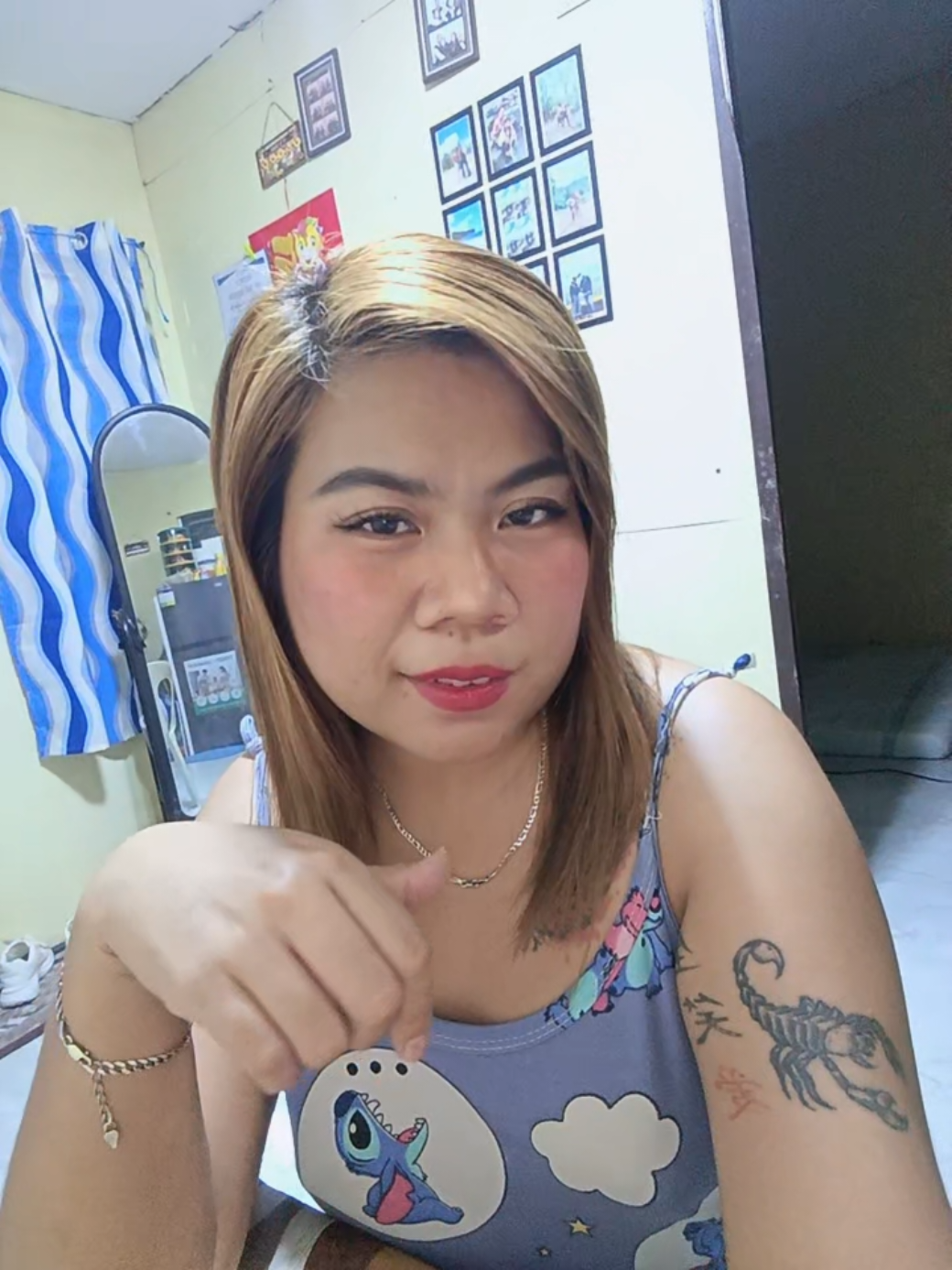 @Dess✨