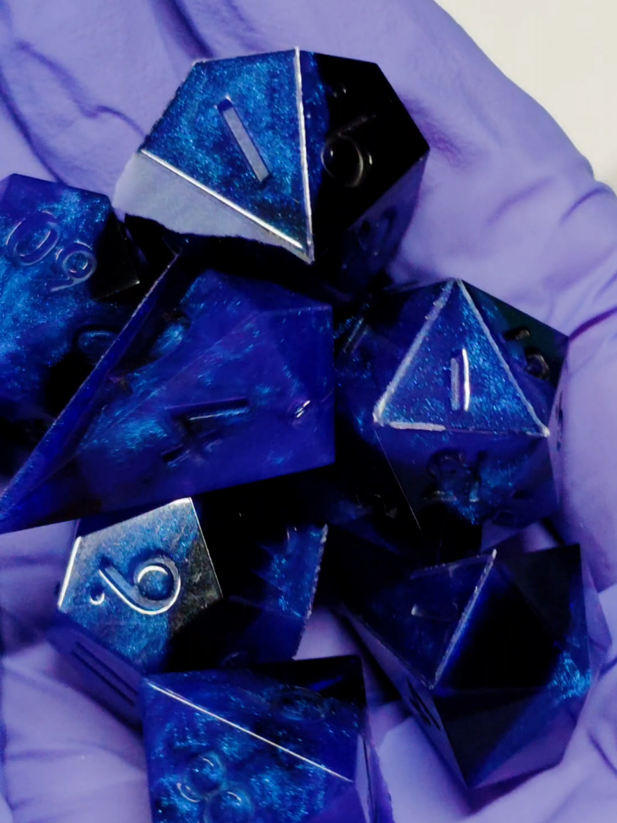 @KJ - Garnet Serpent Dice
