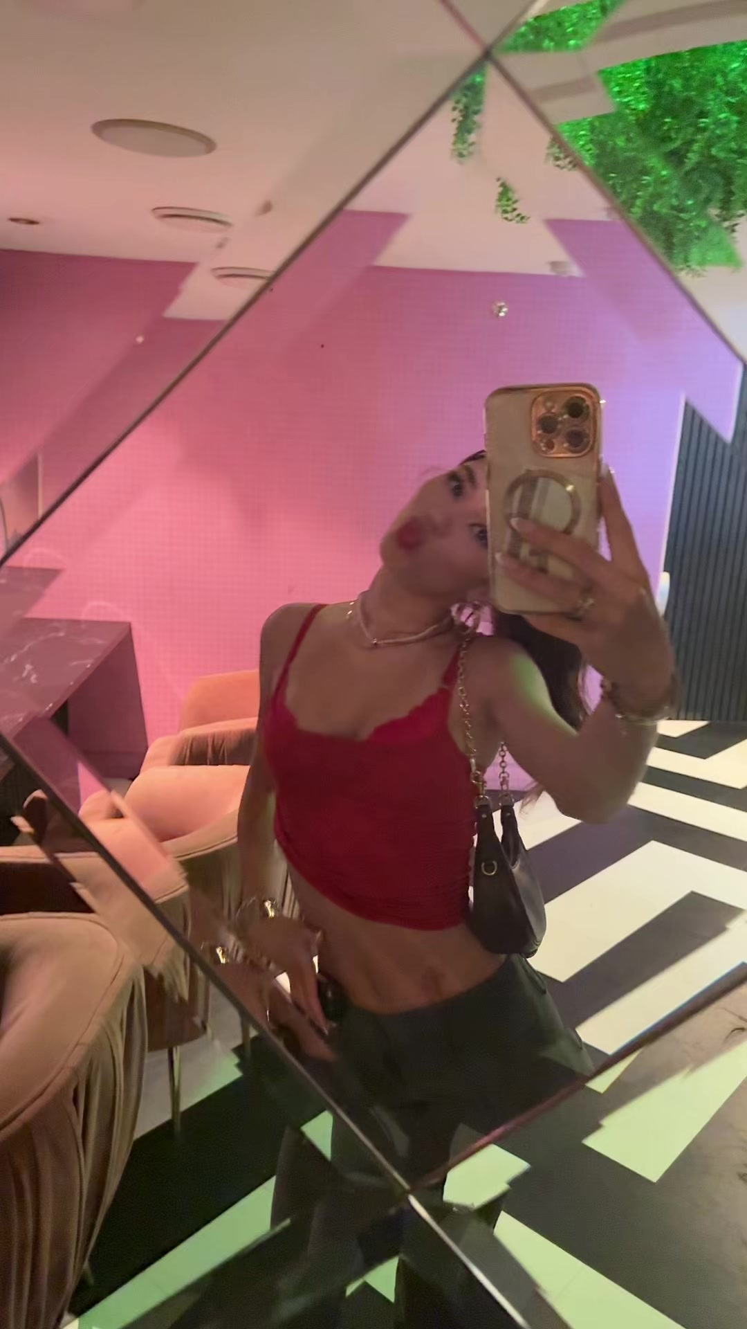 @zayva.brig