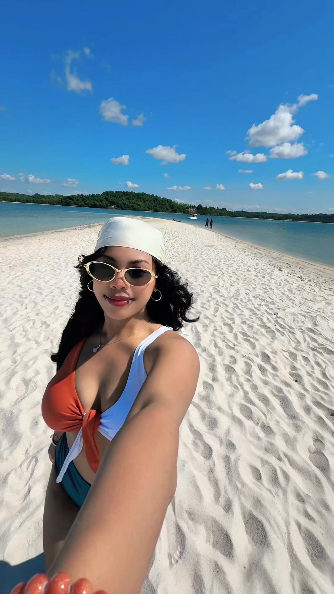 @Aina Mélinah 🇲🇬