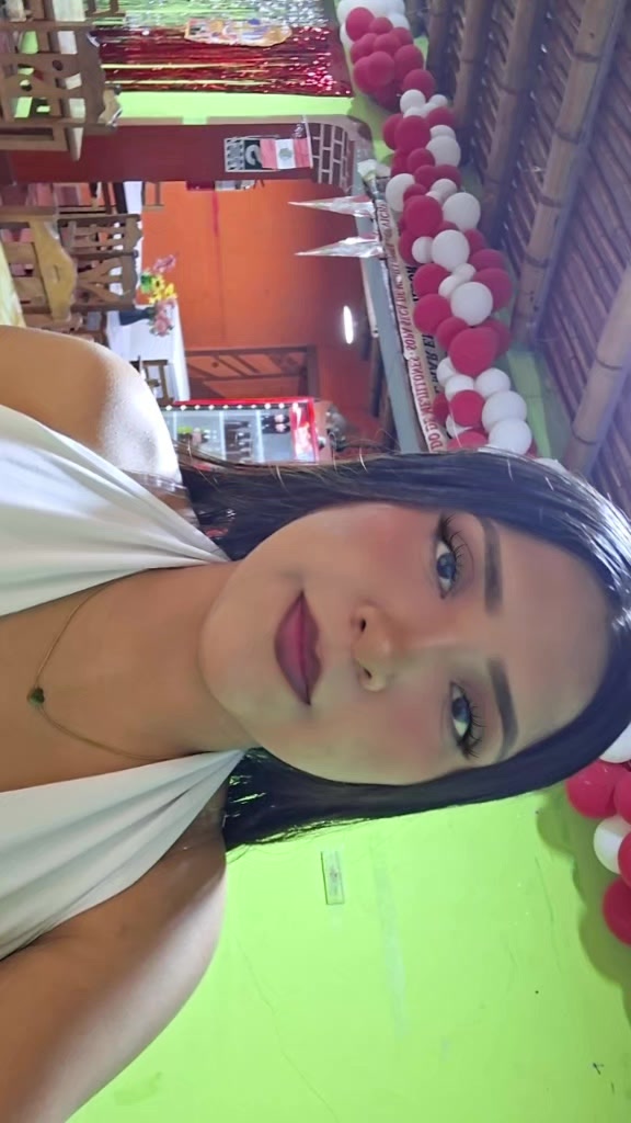 @ana saravia 48