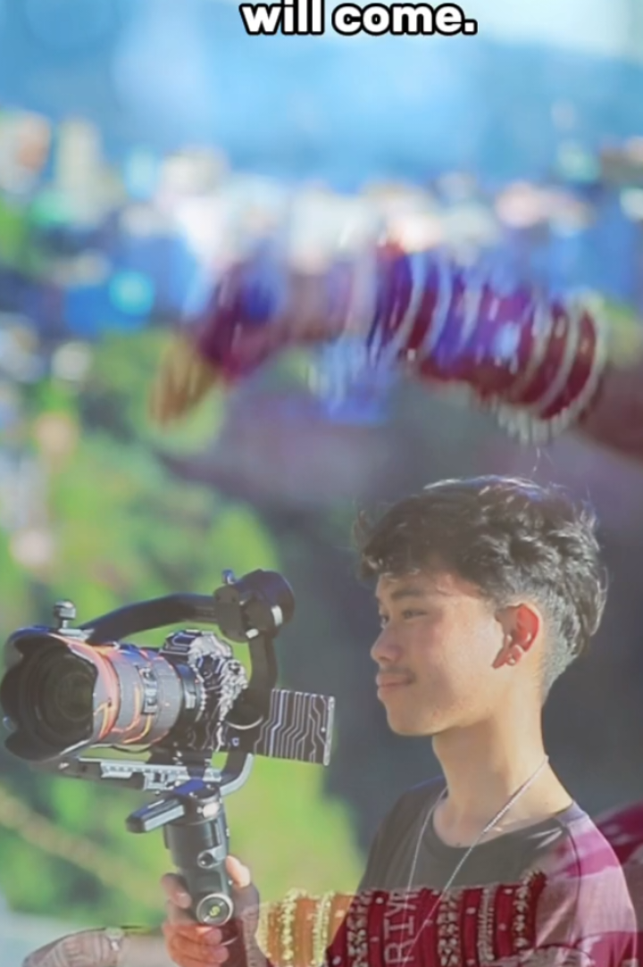 @CHARAN MAGAR 📸