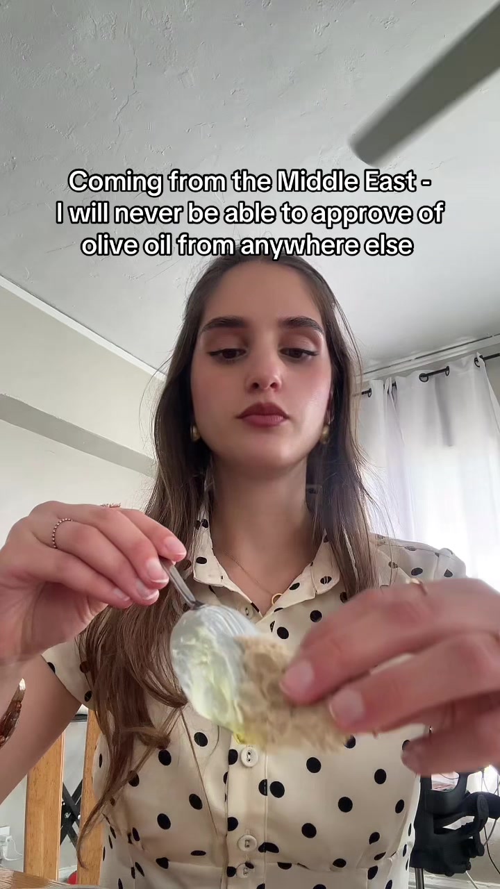@karinelubany