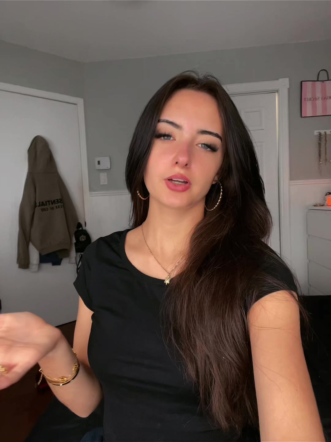 @𝐄&rsquo;🌺